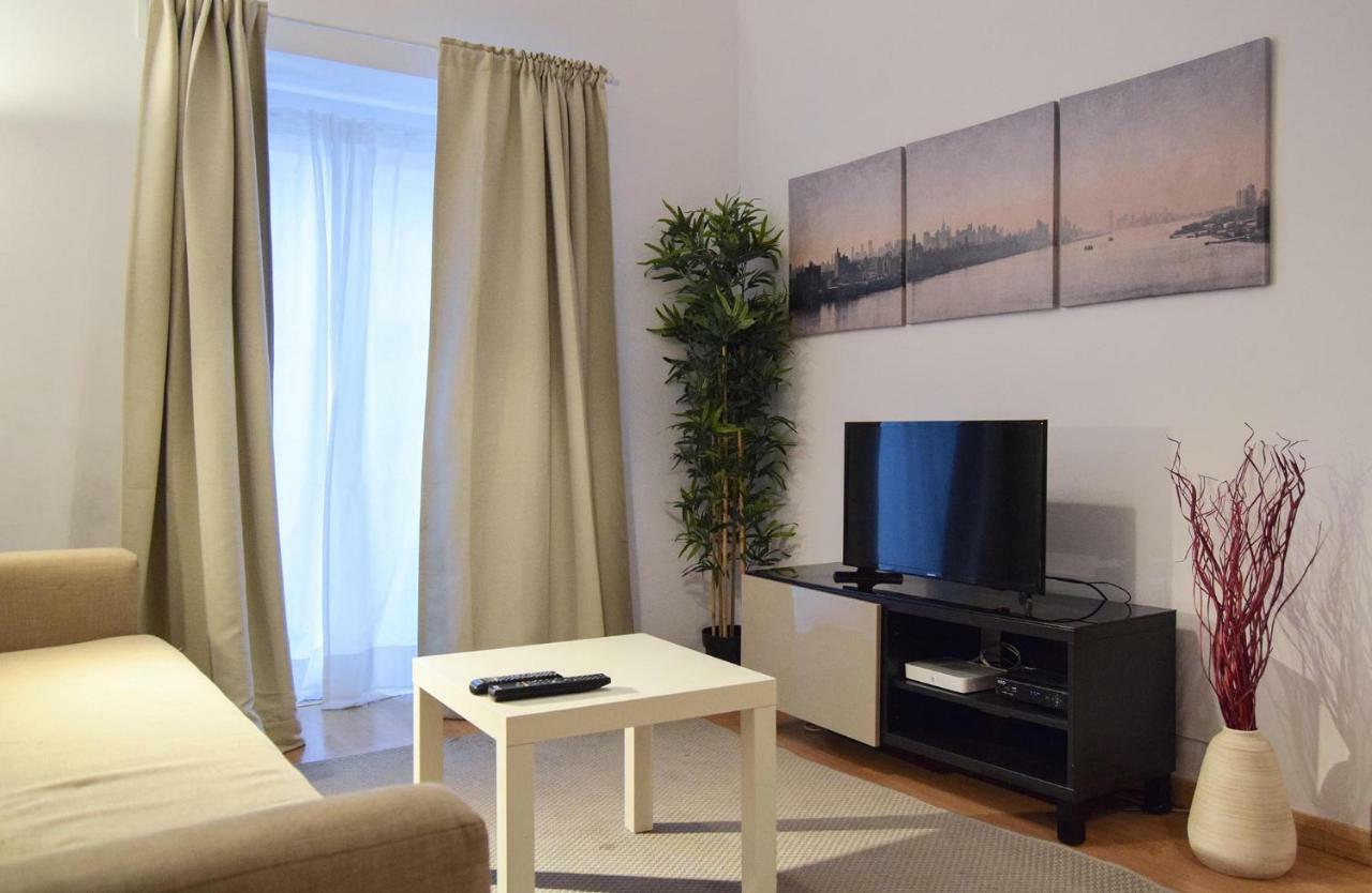 Appartamento Family House Lisbona Esterno foto