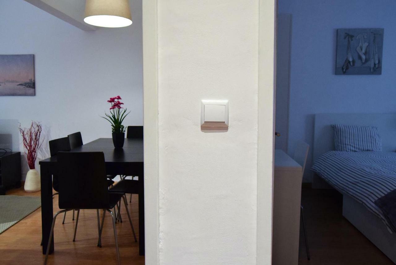 Appartamento Family House Lisbona Esterno foto